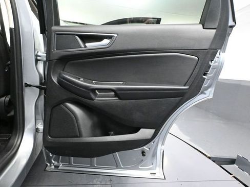 Used 2024 Ford Edge SE w/ Black Appearance Package AWD/4WD image 38