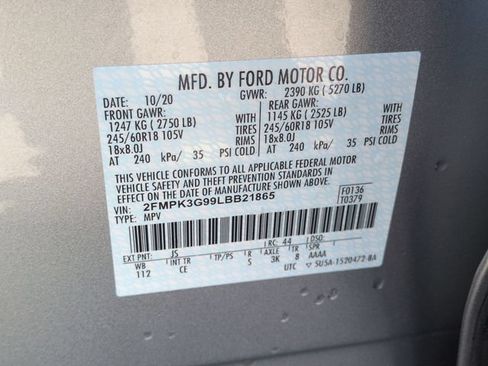 Used 2020 Ford Edge SE FWD image 34