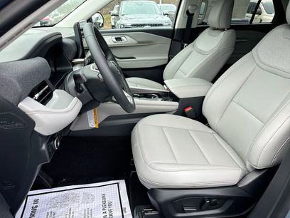 New 2026 Ford Explorer Active w/ Active Comfort Package