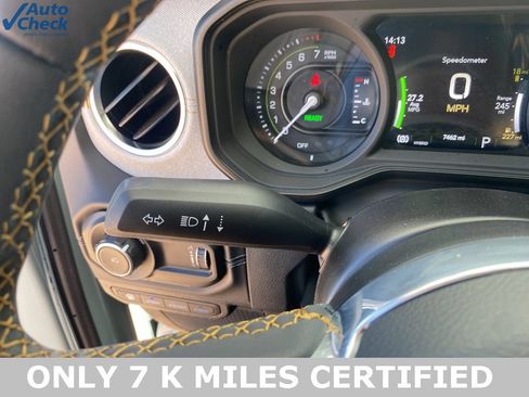 Used 2024 Jeep Wrangler Unlimited Sahara image 32