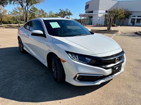 Used 2019 Honda Civic EX image 3