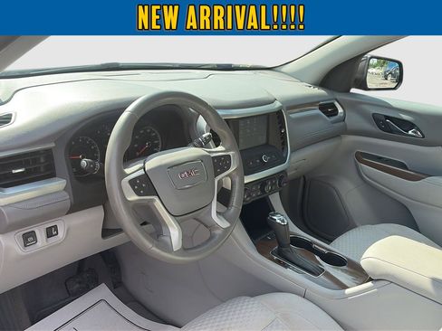 Used 2018 GMC Acadia SLE w/ LPO, Protection Package FWD image 11