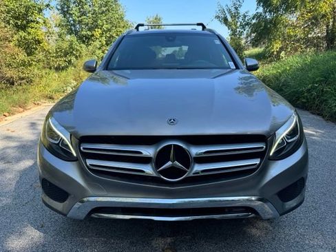 Used 2019 Mercedes-Benz GLC 300 4MATIC image 3