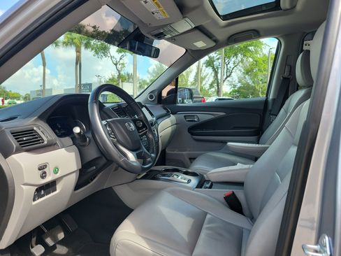 Used 2021 Honda Pilot Special Edition image 12