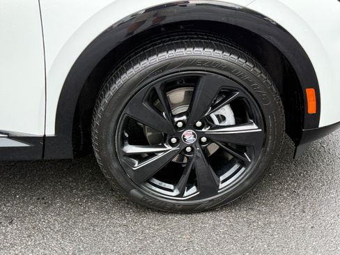 Used 2022 Buick Envision Preferred AWD/4WD image 12
