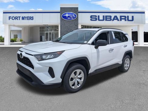 Used 2020 Toyota RAV4 LE FWD image 8