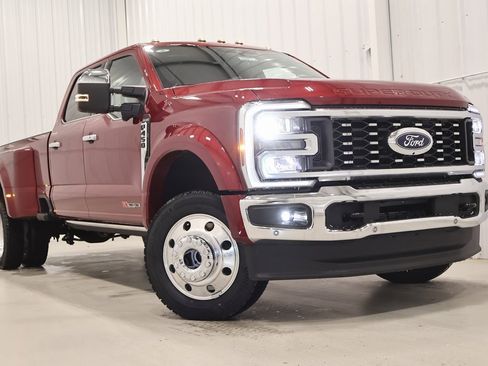 New 2026 Ford F450 King Ranch w/ Chrome Package image 39