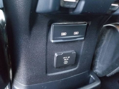 Used 2021 Jeep Wrangler Unlimited Rubicon w/ Dual Top Group AWD/4WD image 29
