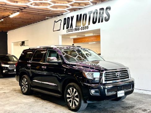 Used 2019 Toyota Sequoia Limited w/ Safety & Convenience Package AWD/4WD image 1