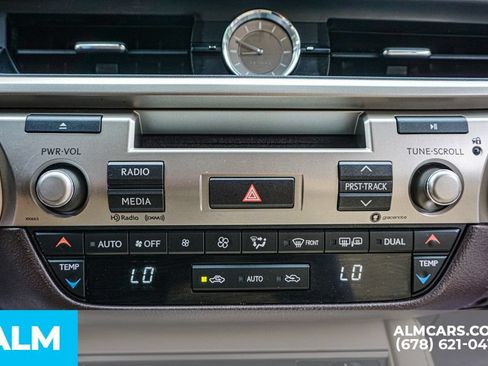 Used 2017 Lexus ES 350 w/ Premium Package FWD image 42