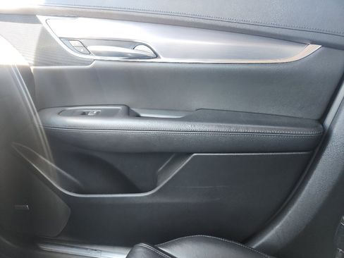 Used 2019 Cadillac XT5 Premium Luxury AWD/4WD image 30