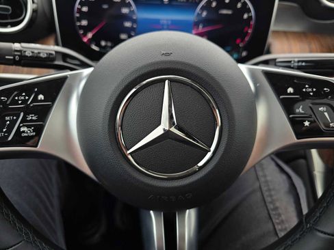 Used 2023 Mercedes-Benz GLC 300 4MATIC image 48