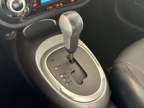 Used 2014 Nissan Juke SL FWD image 30