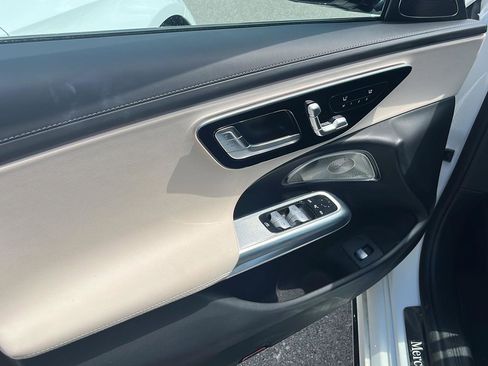 Used 2025 Mercedes-Benz E 350 Sedan image 6