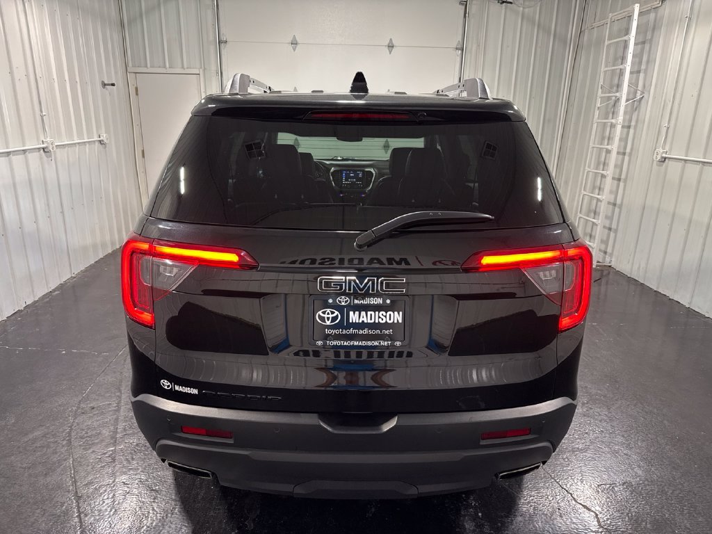Used 2023 GMC Acadia SLT w/ Elevation Edition FWD image 40