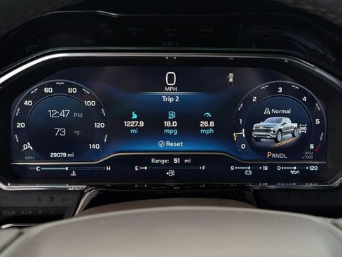 Used 2025 Chevrolet Silverado 1500 LT image 12