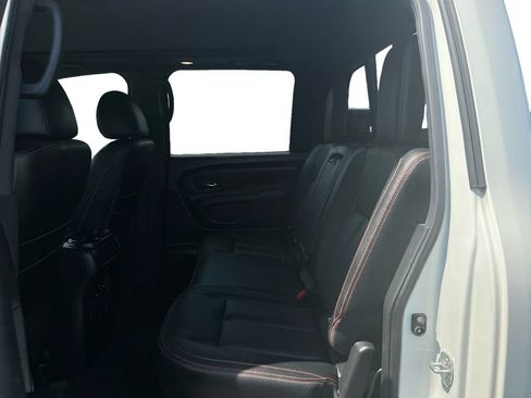 Used 2021 Nissan Titan PRO-4X w/ Pro-4x Convenience Package AWD/4WD image 21