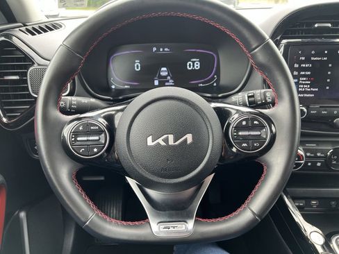 Used 2023 Kia Soul GT-Line image 10