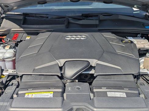 Used 2019 Audi Q8 Premium Plus AWD/4WD image 24