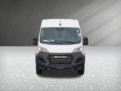 Used 2024 RAM ProMaster 2500 FWD image 3