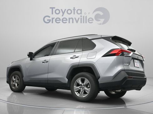 Used 2024 Toyota RAV4 XLE AWD/4WD image 7