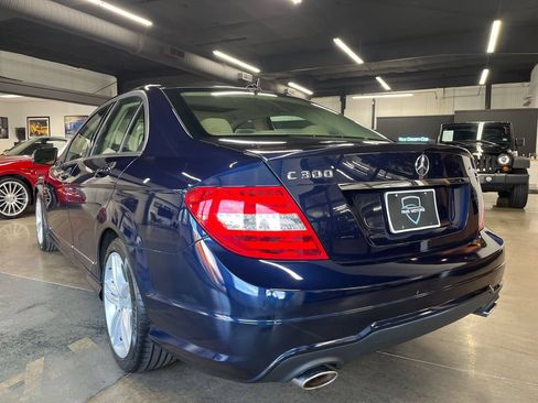 Used 2014 Mercedes-Benz C 300 4MATIC Sedan image 11