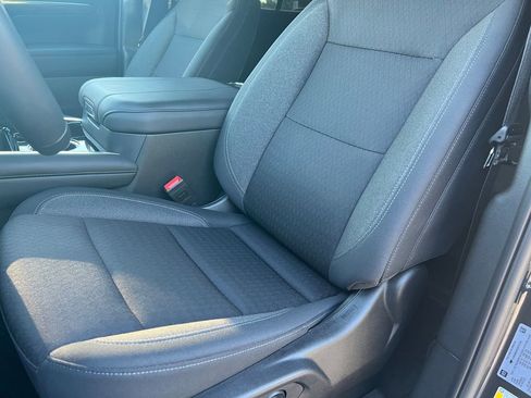 Used 2025 Chevrolet Tahoe LS AWD/4WD image 12