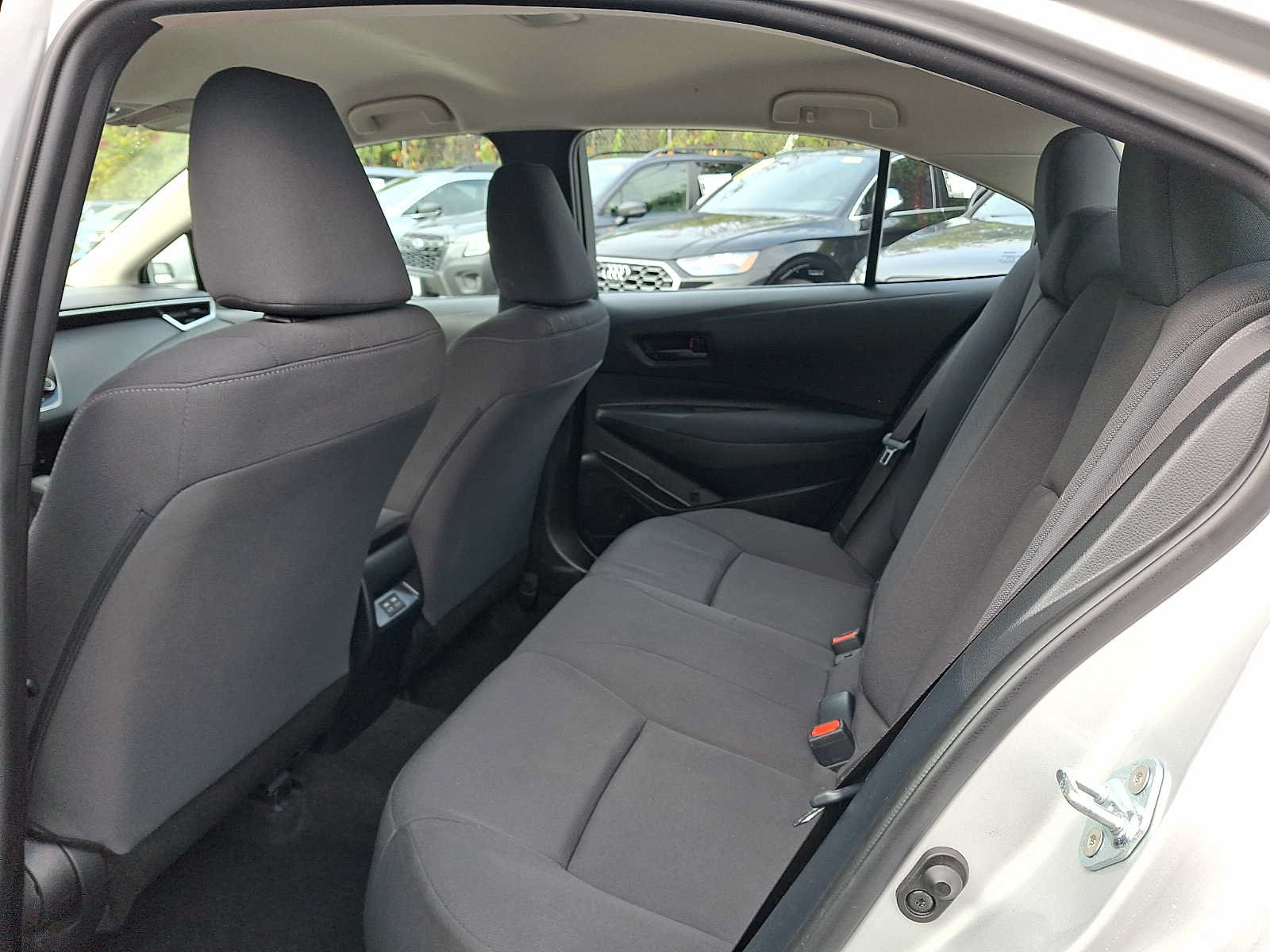 Used 2024 Toyota Corolla LE FWD image 7