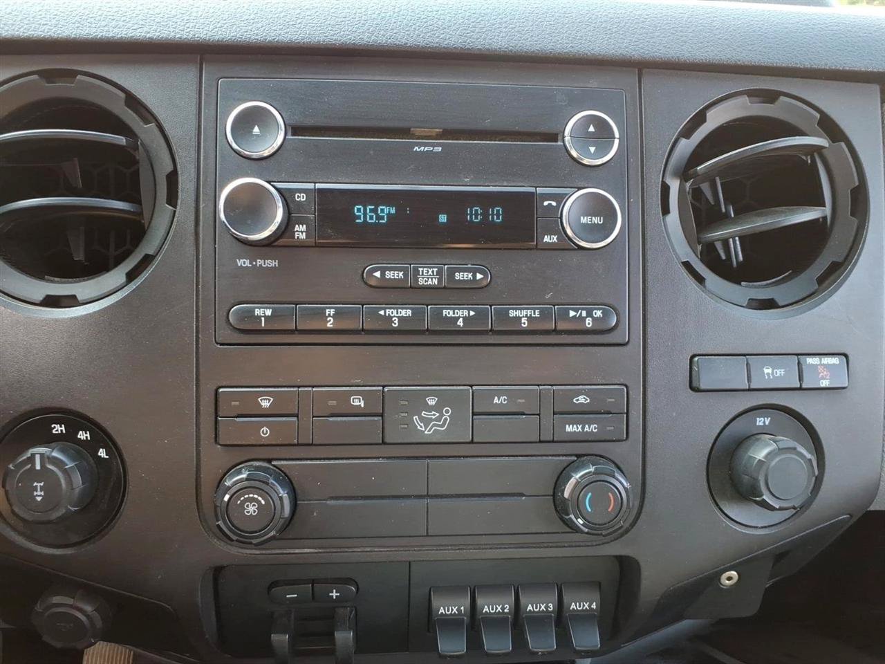 Used 2015 Ford F250 XL w/ Power Equipment Group AWD/4WD image 11