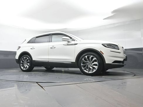 Used 2022 Lincoln Nautilus Reserve w/ Cargo Utility Package AWD/4WD image 35
