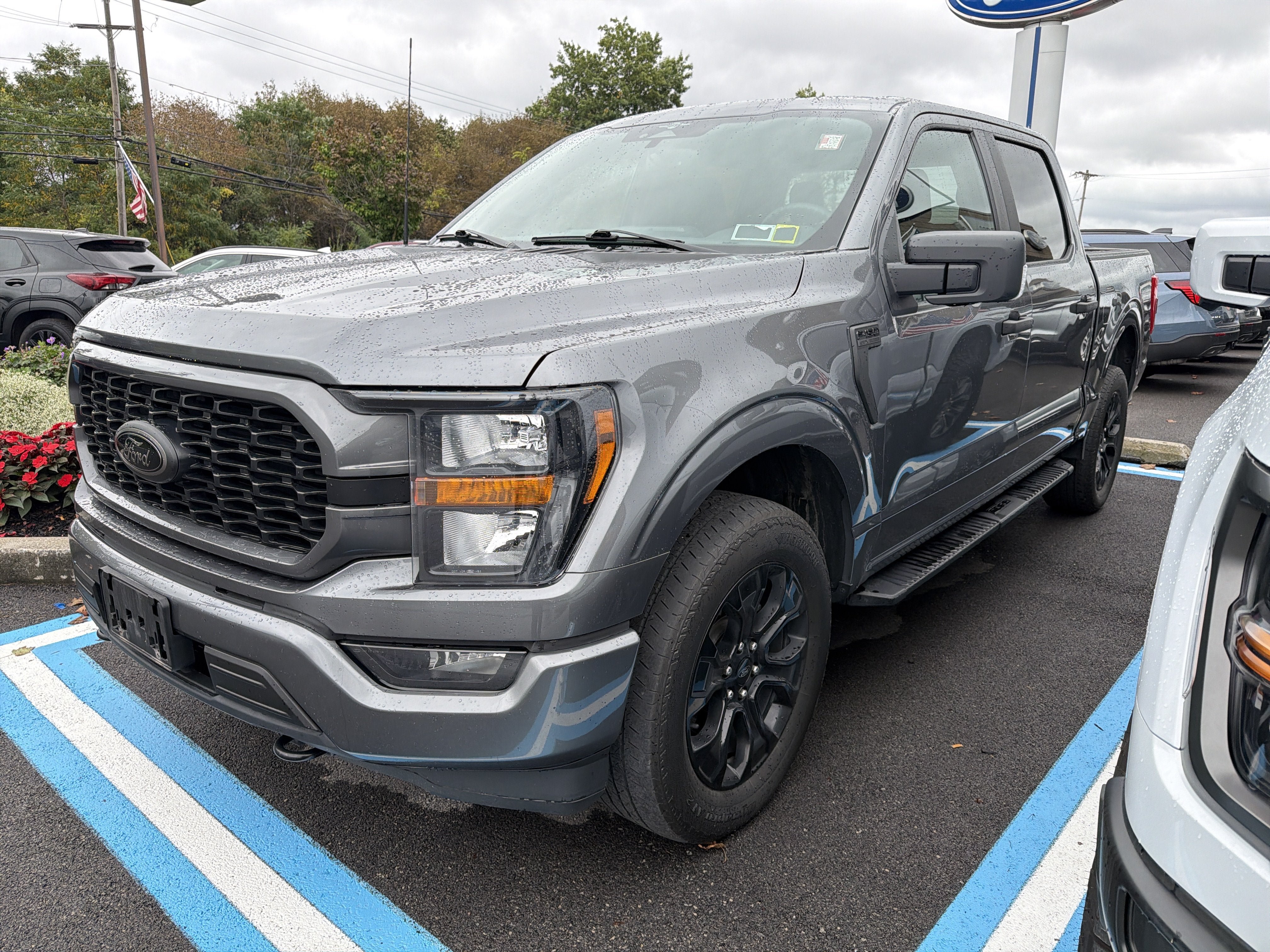 Used 2023 Ford F150 XL w/ STX Black Appearance Package AWD/4WD image 4