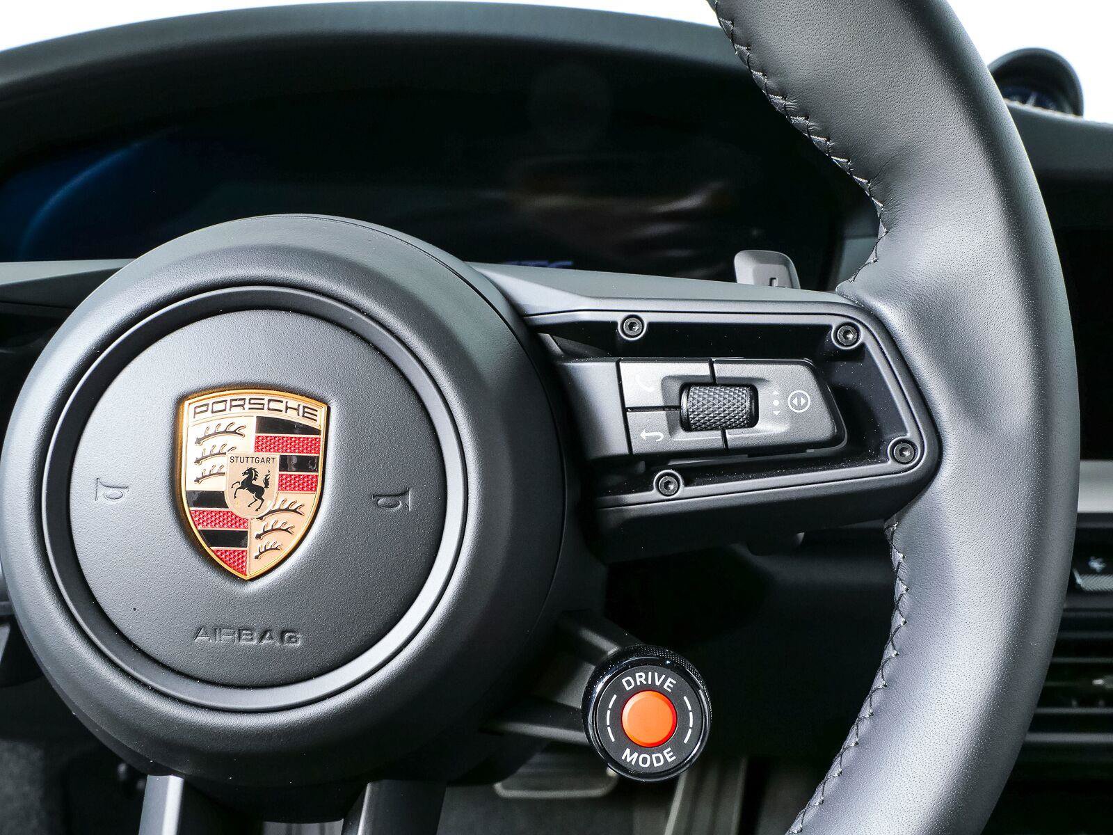 Certified 2026 Porsche 911 Targa 4 GTS AWD/4WD image 12