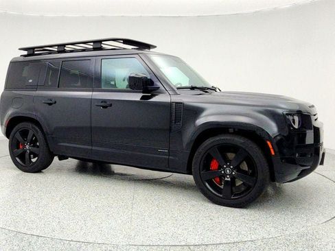 Used 2023 Land Rover Defender 110 X AWD/4WD image 3