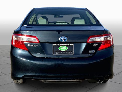 Used 2012 Toyota Camry LE image 4