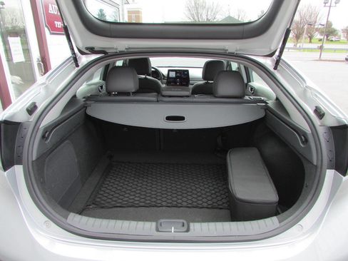 Used 2020 Hyundai Ioniq Limited image 4