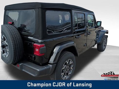 Used 2024 Jeep Wrangler Unlimited Sahara w/ Technology Group AWD/4WD image 5