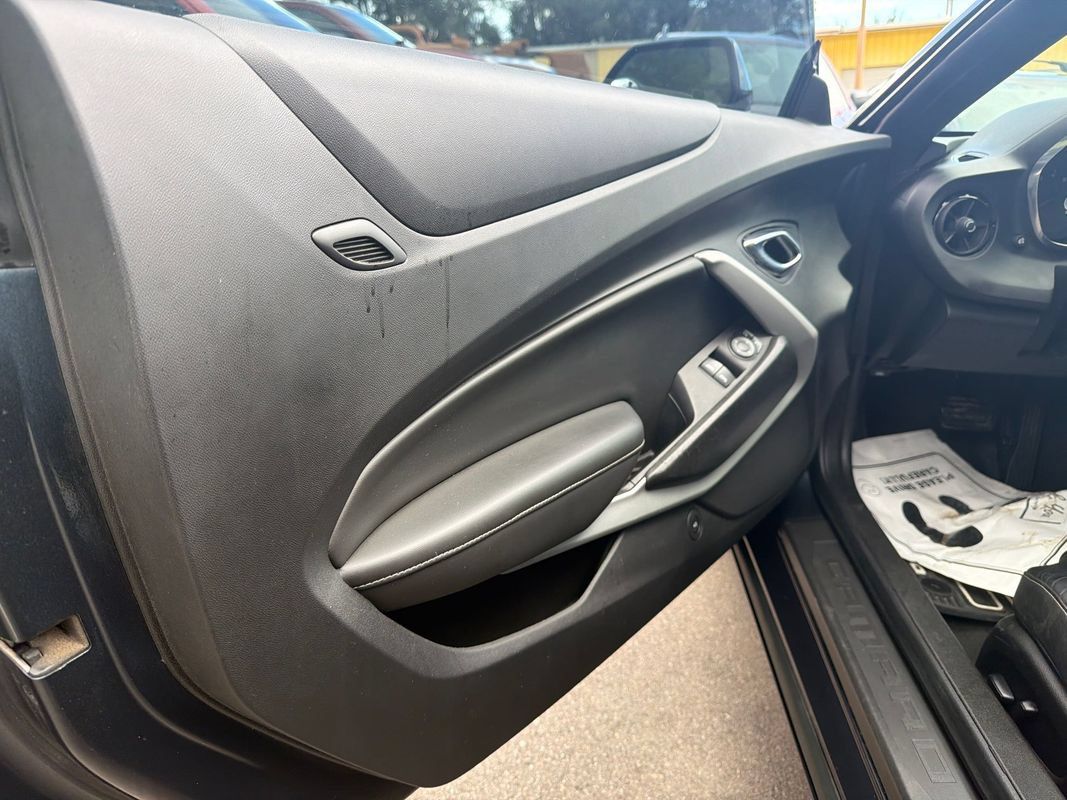 Used 2020 Chevrolet Camaro LT RWD image 16