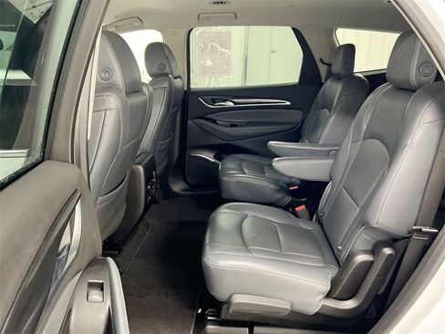 Used 2018 Buick Enclave Premium image 22