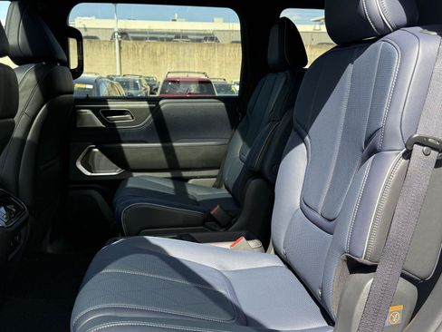 New 2026 INFINITI QX80 4WD w/ Sport Exterior Package image 19