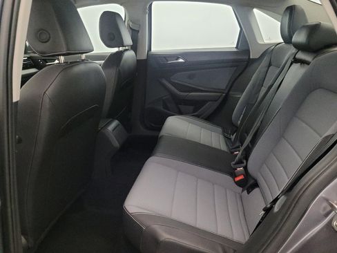 Used 2025 Volkswagen Jetta SE FWD image 18