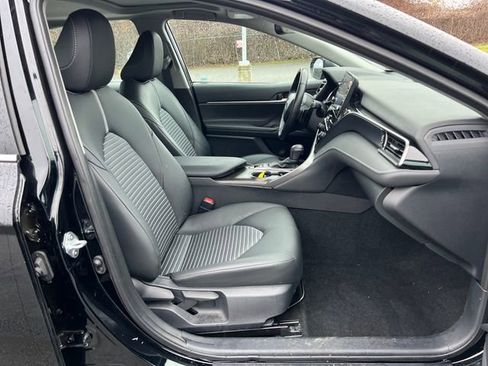 Used 2024 Toyota Camry SE w/ Audio Upgrade Package image 10