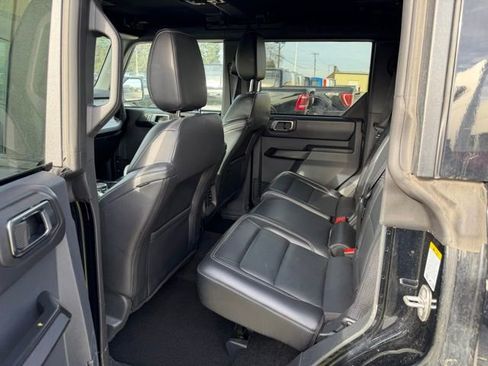 Used 2025 Ford Bronco Outer Banks image 12