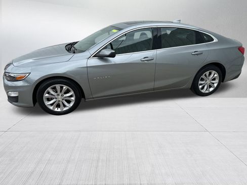 Used 2024 Chevrolet Malibu LT image 4