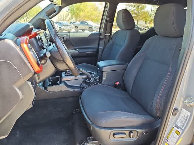 Used 2020 Toyota Tacoma TRD Sport w/ Technology Package AWD/4WD image 14