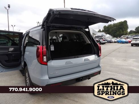 New 2025 Ford Expedition Active RWD image 28