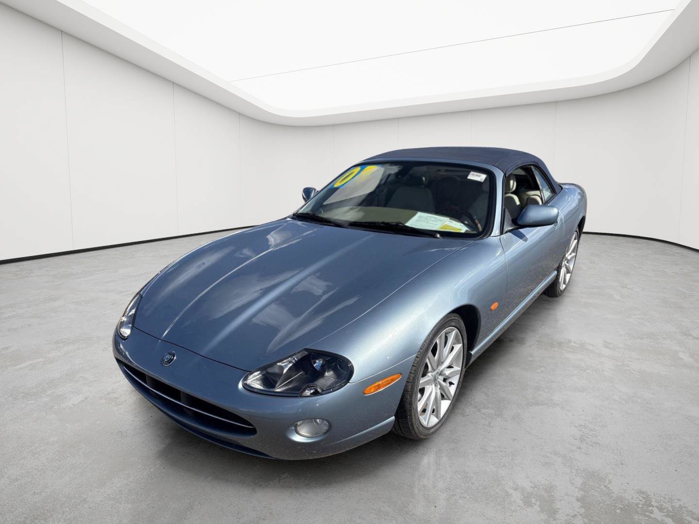 Used 2005 Jaguar XK8 Convertible RWD image 8