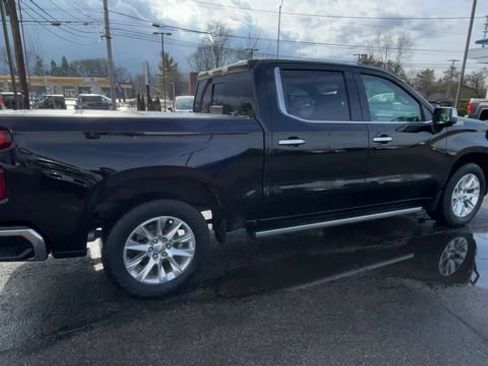 Used 2021 Chevrolet Silverado 1500 LTZ w/ LTZ Premium Package AWD/4WD image 2
