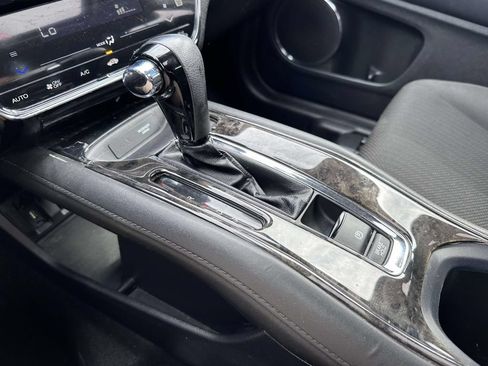 Used 2018 Honda HR-V EX image 27