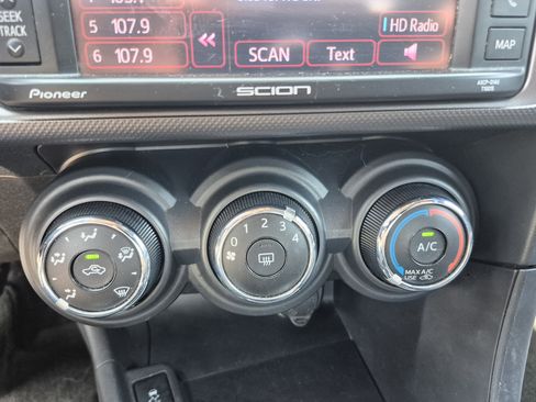 Used 2015 Scion tC FWD image 29