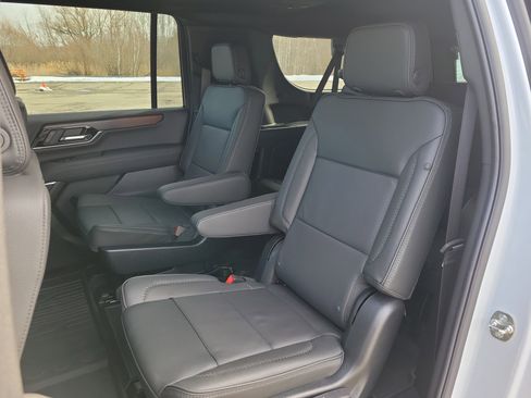 New 2026 GMC Yukon XL Denali w/ Sun & Power Step Package image 28